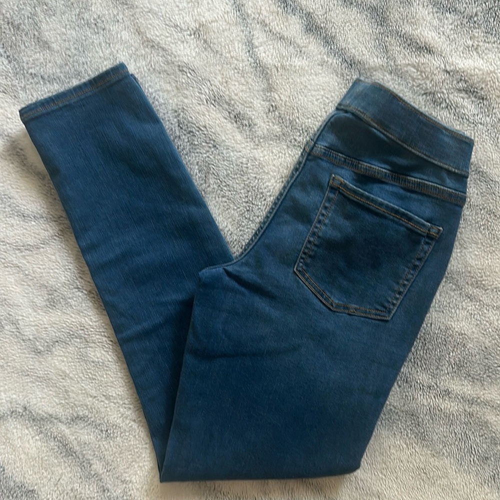 NWOT Cat & Jack skinny pull on jean jegging